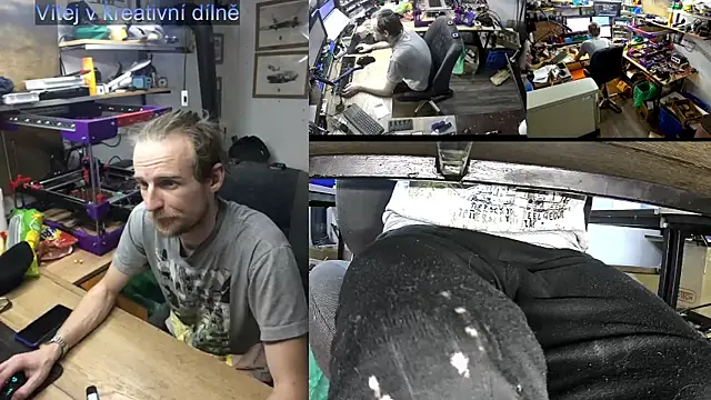 Snapshot of Happy_Michal chatting on February 10, 2025, 11:25 am Happy Michal online show from February 10, 2025, 11:25 am