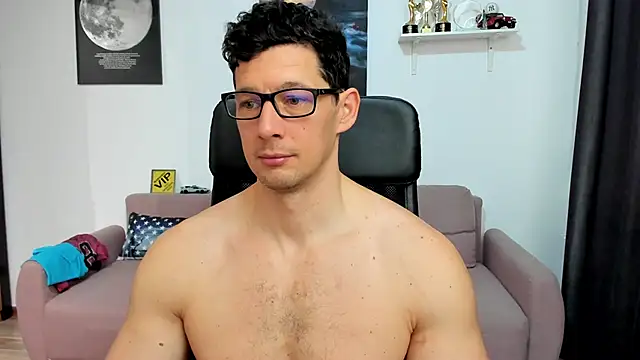 Snapshot of BrutusK08 chatting on April 1, 2026, 8:15 am BrutusK08 online show from April 1, 2026, 8:15 am