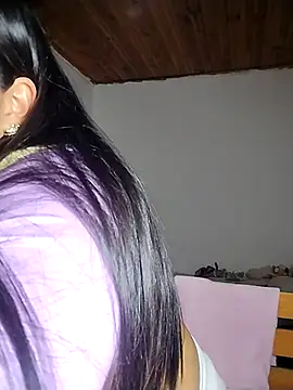 KATYGONZALEZ online show from May 15, 2026, 11:14 pm