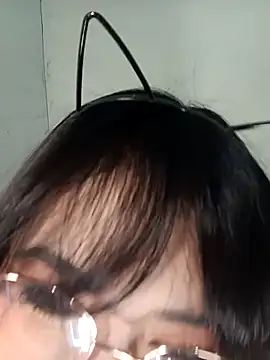 Snapshot of Chall_mee chatting on December 21, 2025, 5:31 am Chall mee online show from December 21, 2025, 5:31 am