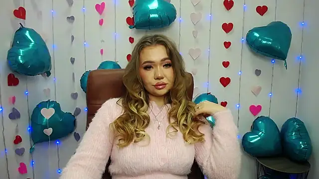 StacyYellig online show from February 15, 2025, 8:12 pm