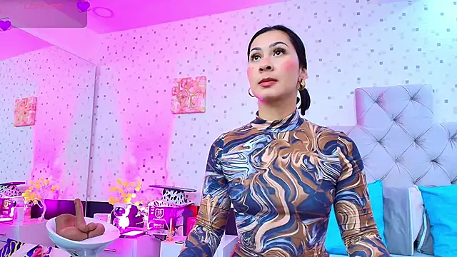 JulietaReyess online show from April 13, 2026, 11:47 am