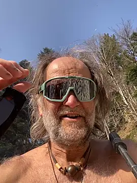 artXhibitor online show from March 8, 2026, 1:36 pm