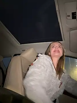 EvieEvans online show from December 29, 2024, 3:56 pm