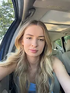 EvieEvans online show from July 12, 2026, 2:18 pm