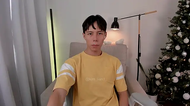 Snapshot of kim_lian21 chatting on December 17, 2025, 5:29 pm kim lian21 online show from December 17, 2025, 5:29 pm