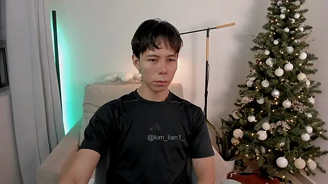 Snapshot of kim_lian21 chatting on December 20, 2025, 8:50 am kim lian21 online show from December 20, 2025, 8:50 am