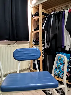 Snapshot of tall_guy323 chatting on September 29, 2025, 9:16 am tall guy323 online show from September 29, 2025, 9:16 am