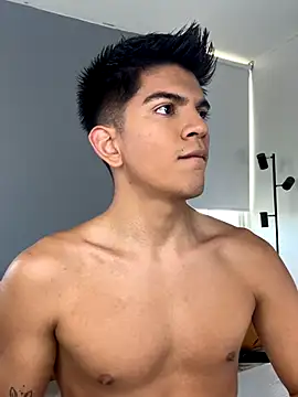 santiago 01 online show from December 4, 2025, 10:09 pm