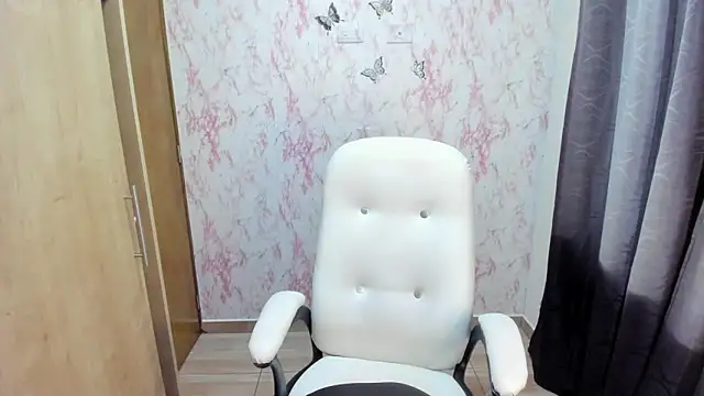 RoryDior online show from September 26, 2025, 5:25 am