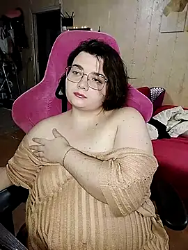 DenisHailey online show from September 11, 2025, 12:49 pm