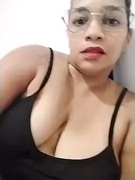 Darckbombom online show from December 4, 2024, 5:38 pm