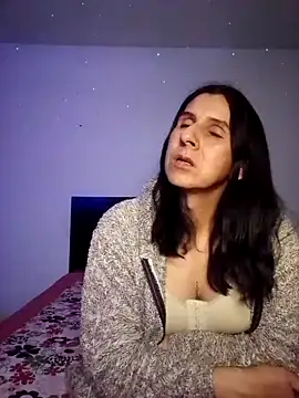 Cameron puppy online show from October 20, 2025, 7:31 am