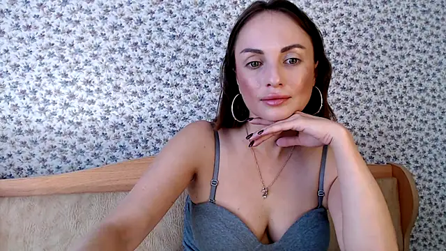 Tinadream20 online show from June 27, 2026, 7:47 am