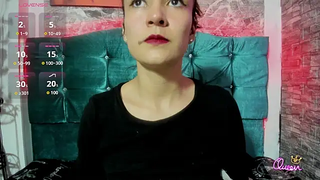 Cloee66 online show from April 13, 2026, 2:21 pm