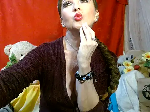 hottieperla online show from July 29, 2026, 6:29 pm