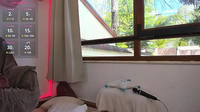 Awesome Jolie online show from April 20, 2026, 8:39 am