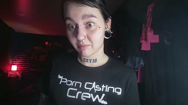 Snapshot of MoorderxDoll chatting on March 16, 2025, 3:17 pm MoorderxDoll online show from March 16, 2025, 3:17 pm