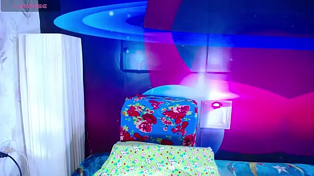 Cristalxxts online show from October 23, 2025, 7:01 pm