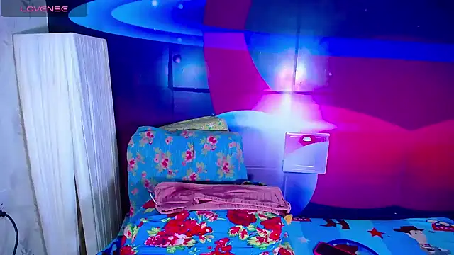 Cristalxxts online show from January 8, 2026, 6:36 pm