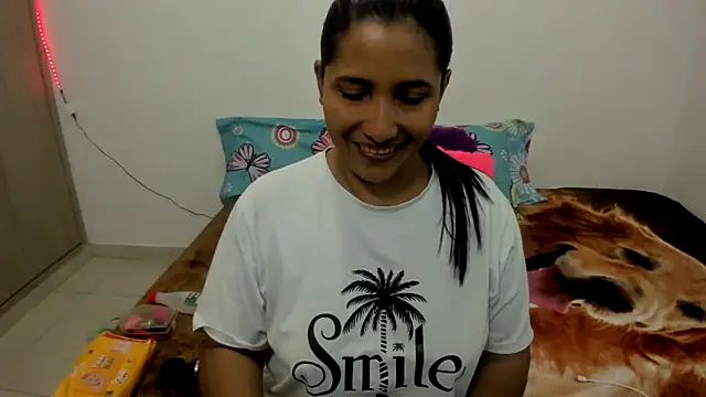 catalinabreyle online show from January 27, 2025, 1:19 pm