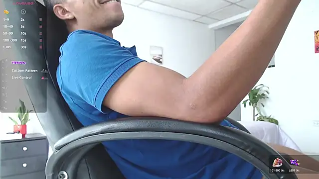 Aaronblack1  online show from April 12, 2026, 2:53 pm