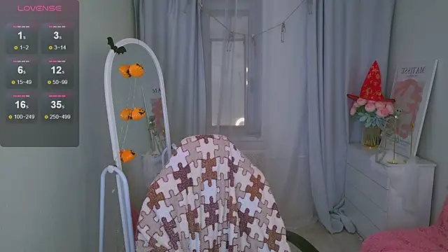 LovelyJessie online show from October 30, 2025, 1:42 pm