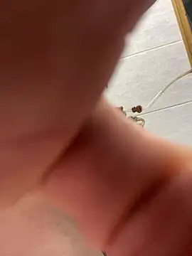 Snapshot of vanho29 chatting on February 2, 2026, 1:32 pm vanho29 online show from February 2, 2026, 1:32 pm