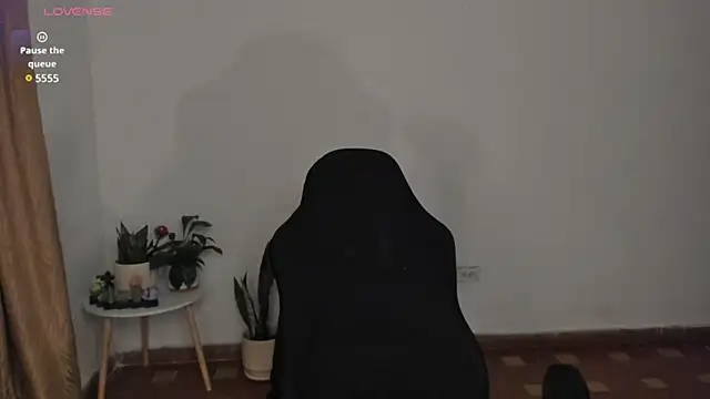 Snapshot of anaveleeez chatting on March 12, 2025, 6:29 am anaveleeez online show from March 12, 2025, 6:29 am