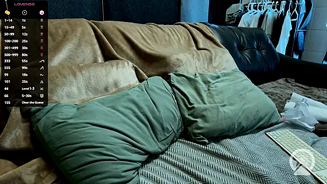 ericeric507 online show from September 28, 2025, 5:36 am