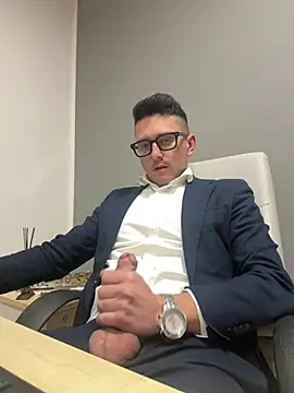 masterboss  online show from March 9, 2026, 12:41 pm