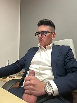 Snapshot of masterboss_ chatting on February 24, 2026, 12:50 pm masterboss online show from February 24, 2026, 12:50 pm