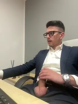 masterboss  online show from April 3, 2026, 12:00 pm