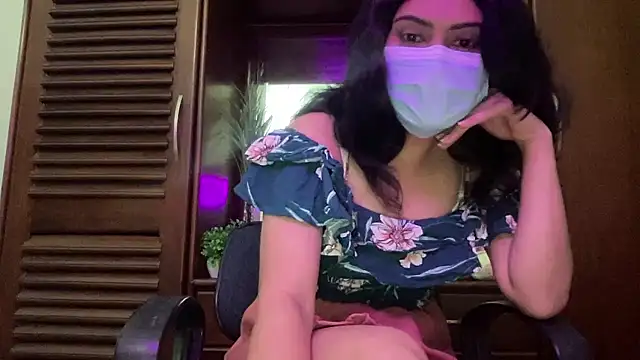 Snapshot of Princess_Lily chatting on January 9, 2026, 12:56 pm Princess Lily online show from January 9, 2026, 12:56 pm