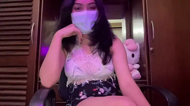 Snapshot of Princess_Lily chatting on February 8, 2026, 2:37 pm Princess Lily online show from February 8, 2026, 2:37 pm