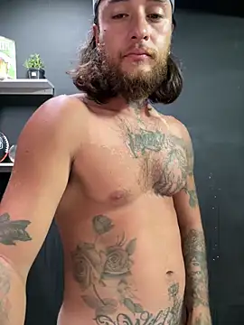 Snapshot of raymon616 chatting on December 5, 2025, 7:12 pm raymon616 online show from December 5, 2025, 7:12 pm