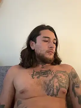 Snapshot of raymon616 chatting on February 12, 2026, 7:13 pm raymon616 online show from February 12, 2026, 7:13 pm