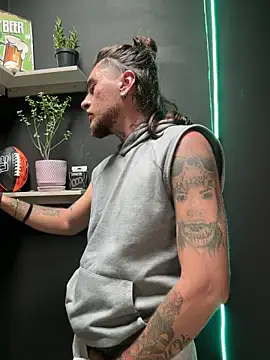 raymon616 online show from March 18, 2026, 9:37 pm