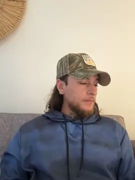 Snapshot of raymon616 chatting on February 9, 2026, 2:04 pm raymon616 online show from February 9, 2026, 2:04 pm