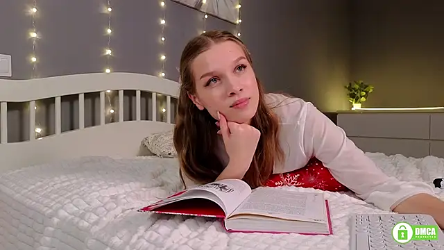 CutieBeauty online show from January 13, 2025, 4:08 pm