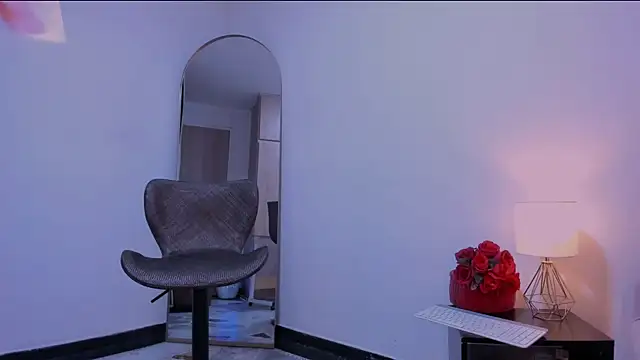 Jolie-bonnet online show from March 29, 2026, 7:59 pm