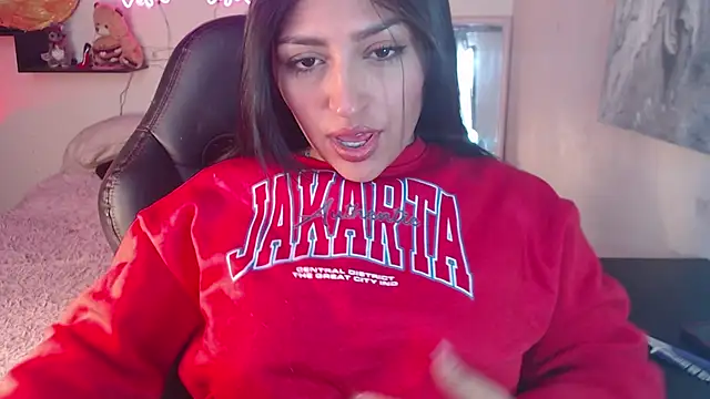 MissDennise online show from March 2, 2025, 5:20 pm