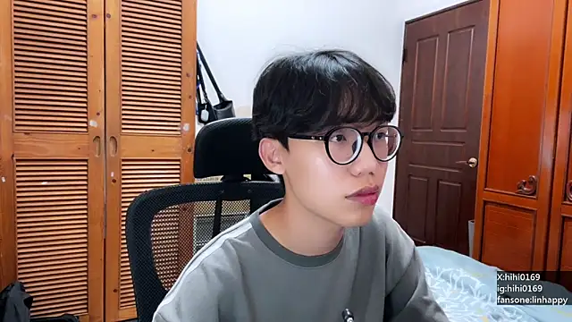 hihi0169 online show from November 29, 2025, 1:33 pm