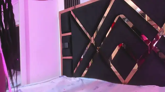 Ebony beautifull online show from September 12, 2025, 1:39 am