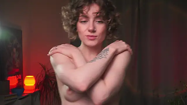 Snapshot of PixieMeow_ chatting on October 12, 2025, 1:23 pm PixieMeow online show from October 12, 2025, 1:23 pm