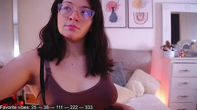 Anah s online show from June 25, 2026, 10:59 pm