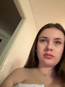 Snapshot of MaribelRiver chatting on October 25, 2025, 11:38 pm MaribelRiver online show from October 25, 2025, 11:38 pm