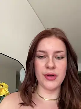 MaribelRiver online show from June 6, 2026, 2:33 pm
