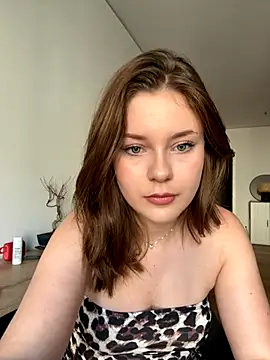 Snapshot of MaribelRiver chatting on November 8, 2025, 11:03 am MaribelRiver online show from November 8, 2025, 11:03 am