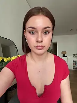 MaribelRiver online show from June 15, 2026, 1:44 pm